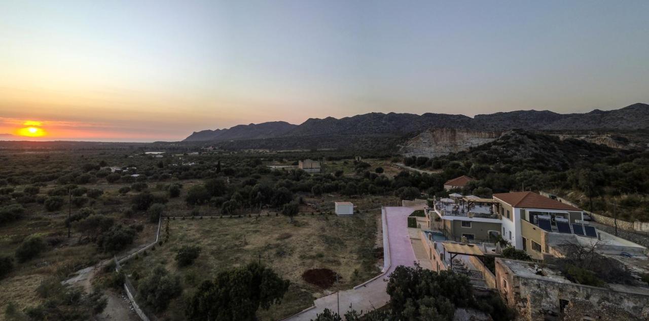 Youth Of Dope Supreme Hostel Khordhákion Dış mekan fotoğraf