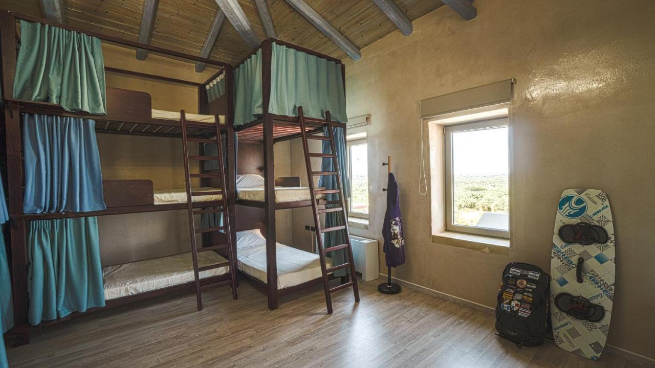 Youth Of Dope Supreme Hostel Khordhákion Dış mekan fotoğraf